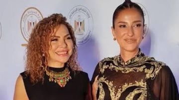 بتحب الناس وملهاش في النميمة.. ألفت عمر تتحدث عن مواقفها مع حنان مطاوع بتحب الناس وملهاش في النميمة.. ألفت عمر تتحدث عن مواقفها مع حنان مطاوع