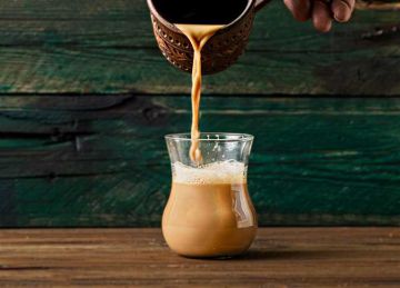 عزز مناعتك بألذ طعم.. طريقة تحضير شاي الكرك بالمنزل