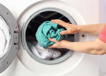  لو ريحته بتخرج مكمكمة .. 7 حيل ذكية تمنح ملابسك انتعاشا ونظافة لا تزول بعد الغسل