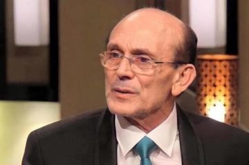 محمد صبحي يتعرض لوعكة صحية تتسبب في إغماء مؤقت.. ونقله للمستشفى