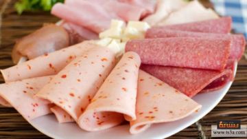 نشرة المرأة والمنوعات مشروبات شهيرة تسبب اصفرار الأسنان.. تحذيرات خطيرة من اللانشون والسلامي على الأطفال