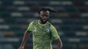 استعدادا للزمالك .. بيراميدز يؤدي أول تدريباته في أبوظبي