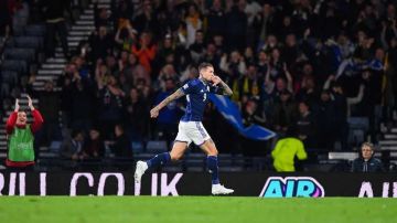 تسجيل نشاط زلزالي..جماهير اسكتلندا تحرك الأرض فرحا بهزيمة الدنمارك تسجيل نشاط زلزالي..جماهير اسكتلندا تحرك الأرض فرحا بهزيمة الدنمارك