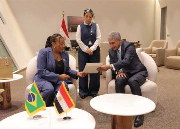 على هامش افتتاح المتحف.. وزير السياحة والآثار يستقبل ممثلة الرئيس البرازيلي على هامش افتتاح المتحف.. وزير السياحة والآثار يستقبل ممثلة الرئيس البرازيلي