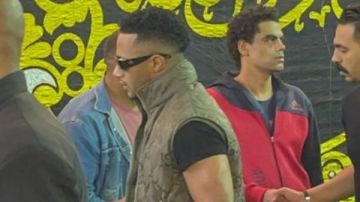 محمد رمضان يقدم واجب العزاء فى وفاة إسماعيل الليثي صور