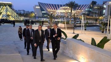 مدبولى: المتحف المصري الكبير صرح عالمي تقدمه مصر هدية لكل العالم مدبولى: المتحف المصري الكبير صرح عالمي تقدمه مصر هدية لكل العالم