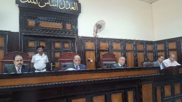 هتبعتي الفلوس ولا أنشر صورك؟.. السجن 3 سنوات لطالب ابتز فتاة في أسيوط