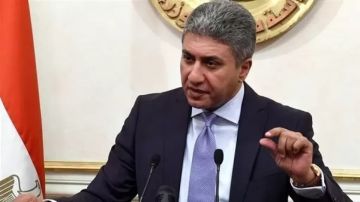 وزير السياحة والآثار: لن نتوقف عن المطالبة بآثارنا الموجودة في الخارج وزير السياحة والآثار: لن نتوقف عن المطالبة بآثارنا الموجودة في الخارج