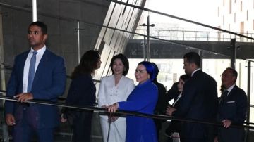 أشعر بالفخر.. السيدة انتصار السيسي تصطحب قرينة رئيس كوريا الجنوبية في زيارة للمتحف الكبير