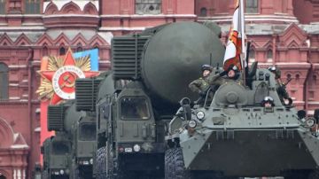 الدفاع الجوي الروسي يعترض طائرة مسيرة أوكرانية متجهة إلى موسكو الدفاع الجوي الروسي يعترض طائرة مسيرة أوكرانية متجهة إلى موسكو