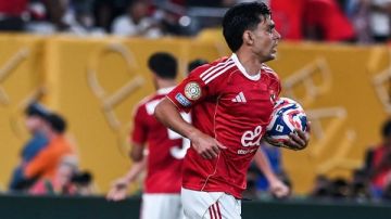 السوبر المصري.. الأهلي يتفوق على الزمالك فى الشوط الأول بأقدام بن شرقي