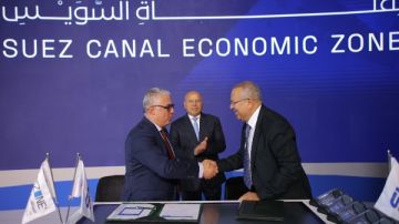 توقيع مذكرة تفاهم لإنشاء محطة متعددة الأغراض بميناء العين السخنة بطاقة تداول 2 مليون طن سنويا توقيع مذكرة تفاهم لإنشاء محطة متعددة الأغراض بميناء العين السخنة بطاقة تداول 2 مليون طن سنويا