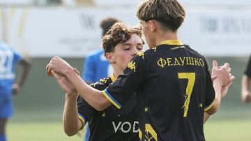 روخ لفيف يفوز على باير ليفركوزن بببطولة الأهلي للناشئين