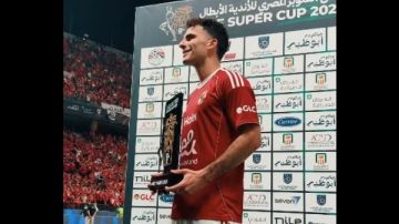 زيزو يتوج بجائزة أفضل لاعب في مباراة السوبر المصري