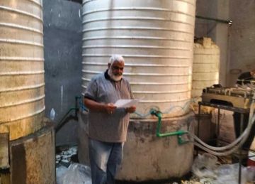 ضبط 3 أطنان خل مجهول المصدر وتحرير 25 محضرا في حملات تموينية بالشرقية