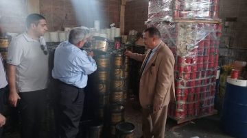 ضبط 9 آلاف عبوة شحم منتهي الصلاحية بمصنع زيوت في دمياط