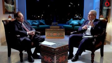 علي ناصر محمد: الدعم المصري كان محوريا في انتصار ثورة 14 أكتوبر بجنوب اليمن علي ناصر محمد: الدعم المصري كان محوريا في انتصار ثورة 14 أكتوبر بجنوب اليمن