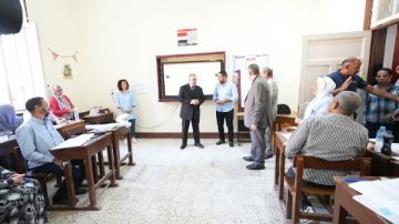 محافظ أسيوط يحضر فعاليات برنامج تدريب مدربي المهارات الأساسية بالمدارس
