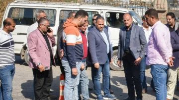 محافظ الشرقية يتفقد أعمال الرصف بشارع سعد زغلول بالزقازيق محافظ الشرقية يتفقد أعمال الرصف بشارع سعد زغلول بالزقازيق