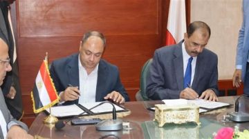 محافظ سوهاج ورئيس هيئة تنمية الصعيد يوقعان 3 بروتوكولات لإقامة مشروعات جديدة