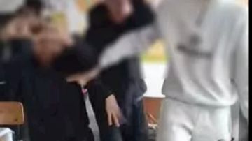 بعد واقعة إهانة معلمة.. ولية أمر تكشف لـ صدى البلد كواليس خطيرة داخل المدرسة بعد واقعة إهانة معلمة.. ولية أمر تكشف لـ صدى البلد كواليس خطيرة داخل المدرسة