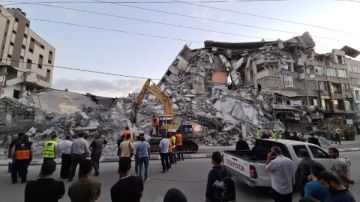 تعثر مفاوضات غزة وأزمة الأنفاق.. وخبير: سيتم إنشاء صندوق دولي لإعادة الإعمار تعثر مفاوضات غزة وأزمة الأنفاق.. وخبير: سيتم إنشاء صندوق دولي لإعادة الإعمار