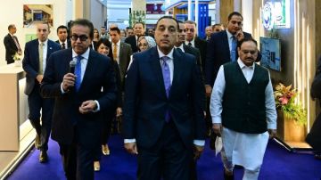 خلال تفقده معرض سمارت ديجيتال.. مدبولي: نسعى لبناء مجتمع صحي وآمن