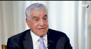 سيدة شهيرة تمنع مكالمة تليفونية مهمة بين إلهام شاهين وزاهي حواس سيدة شهيرة تمنع مكالمة تليفونية مهمة بين إلهام شاهين وزاهي حواس