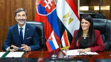 مصر وسلوفاكيا توقعان اتفاق اللجنة المشتركة للتعاون الاقتصادي مصر وسلوفاكيا توقعان اتفاق اللجنة المشتركة للتعاون الاقتصادي