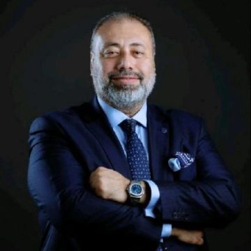 العضو المنتدب لـ ثروة للتأمين : الذكاء الاصطناعي والرقمنة مستقبل الصناعة.. ومن لا يتقدم سيتقادم العضو المنتدب لـ ثروة للتأمين : الذكاء الاصطناعي والرقمنة مستقبل الصناعة.. ومن لا يتقدم سيتقادم