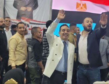 جماهير بولاق الدكرور ونجوم الفن والسياسة يبايعون النائب محمد إسماعيل في مؤتمر حاشد.. عهد جديد من الوفاء والانتماء جماهير بولاق الدكرور ونجوم الفن والسياسة يبايعون النائب محمد إسماعيل في مؤتمر حاشد.. عهد جديد من الوفاء والانتماء