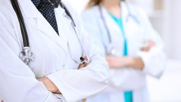 صدمة.. نقيب أطباء الأسنان يكشف موقف خريجي 2023 من التكليف