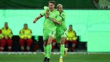 فولفسبورج يقرر إقالة مدربه سيمونيس رسميا فولفسبورج يقرر إقالة مدربه سيمونيس رسميا