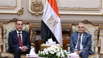 مجلس الشيوخ يؤكد أهمية تعميق أطر التعاون مع الحكومة (صور)