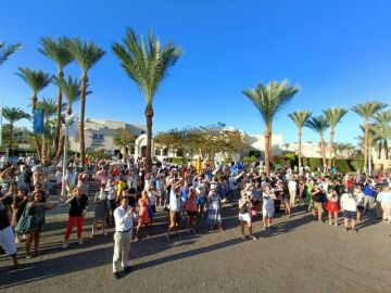 مصر تصدر ضوابط جديدة للعمالة الأجنبية في قطاع السياحة.. ما القصة؟