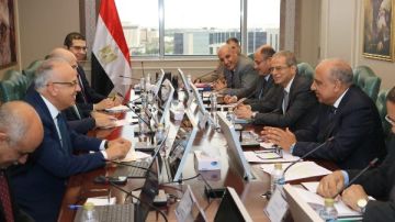 وزيرا الكهرباء والري يبحثان تعظيم عوائد المحطات الكهرومائية وإدارة أصول السد العالي وزيرا الكهرباء والري يبحثان تعظيم عوائد المحطات الكهرومائية وإدارة أصول السد العالي