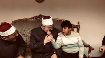 نماذج مضيئة من ذوي الهمم في حفظ القرآن.. وكيل الأزهر: رعاية الموهوبين واجب .. صور