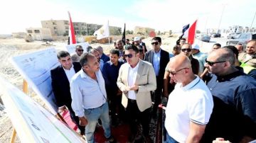 وزير الإسكان يتفقد مشروعي M8 by the lake وتوصيل المياه لبحيرة نيومارينا