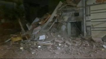 إصابة 5 عمال في حادث انهيار سقف مصنع تحت الإنشاء بالمحلة