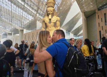 استئناف رحلات التفويج السياحي من البحر الأحمر إلى المتحف المصري الكبير والأهرامات استئناف رحلات التفويج السياحي من البحر الأحمر إلى المتحف المصري الكبير والأهرامات