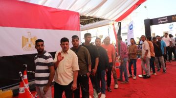 استمرار التوافد على لجان الغردقة بإنتخابات مجلس النواب 2025