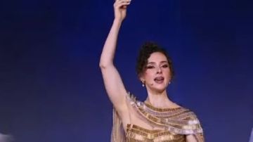 بعد ظهورها في حفل افتتاح المتحف المصري الكبير.. من هي السوبرانو شيرين أحمد طارق؟ بعد ظهورها في حفل افتتاح المتحف المصري الكبير.. من هي السوبرانو شيرين أحمد طارق؟