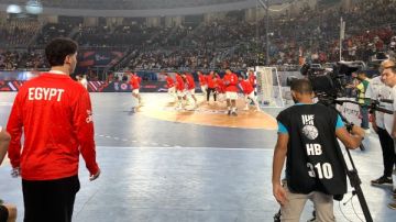 محمد عصام: أداء الفراعنة أمام أوزبكستان بلا هوية فنية..والدفاع في أسوأ حالاته محمد عصام: أداء الفراعنة أمام أوزبكستان بلا هوية فنية..والدفاع في أسوأ حالاته