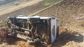 بالأسماء.. مصرع شخص وإصابة 13 آخرين في حادث تصادم بالأقصر