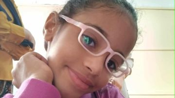 بسبب بشرتها وشعرها ونظارتها.. تلميذة تكاد أن تفقد حياتها.. التنمر ضد الأطفال يصل لحد الانتحار.. خبراء التنمية البشرية يحذرون الأهل والمعلمين