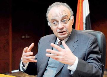 رئيس الرقابة المالية السابق: طرح الصكوك السيادية محليا تنويع لمصادر التمويل ويتوافق مع معايير الشريعة الإسلامية رئيس الرقابة المالية السابق: طرح الصكوك السيادية محليا تنويع لمصادر التمويل ويتوافق مع معايير الشريعة الإسلامية