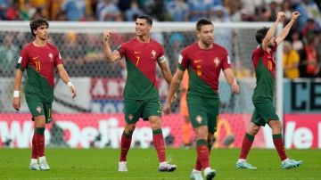 البرتغال تكتسح أرمينيا بتساعية وتتأهل لكأس العالم البرتغال تكتسح أرمينيا بتساعية وتتأهل لكأس العالم