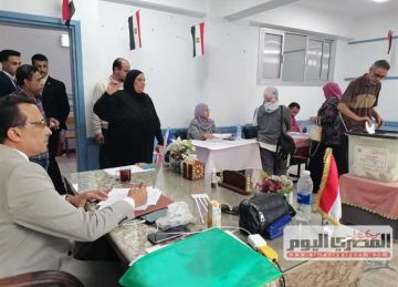 تزايد الإقبال على الإنتخابات في البحيرة مساء وجولات للمحافظ على اللجان تزايد الإقبال على الإنتخابات في البحيرة مساء وجولات للمحافظ على اللجان