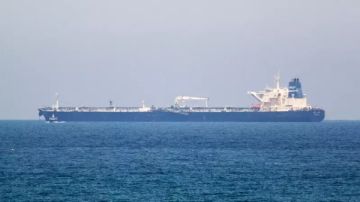 تقرير عبري يكشف عن دولتين زودتا إسرائيل بالوقود خلال الحرب على غزة تقرير عبري يكشف عن دولتين زودتا إسرائيل بالوقود خلال الحرب على غزة