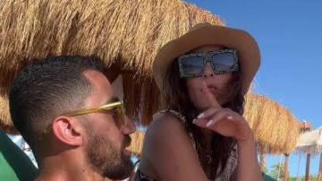 صور تجمع بين هيدى كرم وزوج مى عز الدين والجمهور يتساءل عن علاقتهما